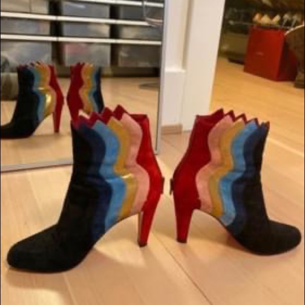 Louboutin wavy color booties